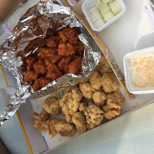 신촌 네네치킨 연대점 사진