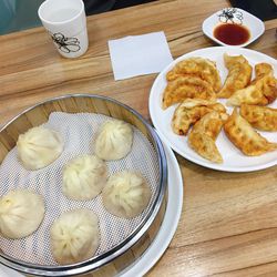 신촌 한식 미스터 서왕만두 이대점