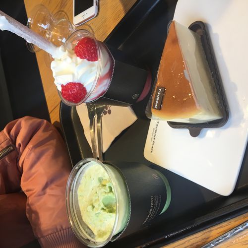 신촌 투썸플레이스 신촌점 사진